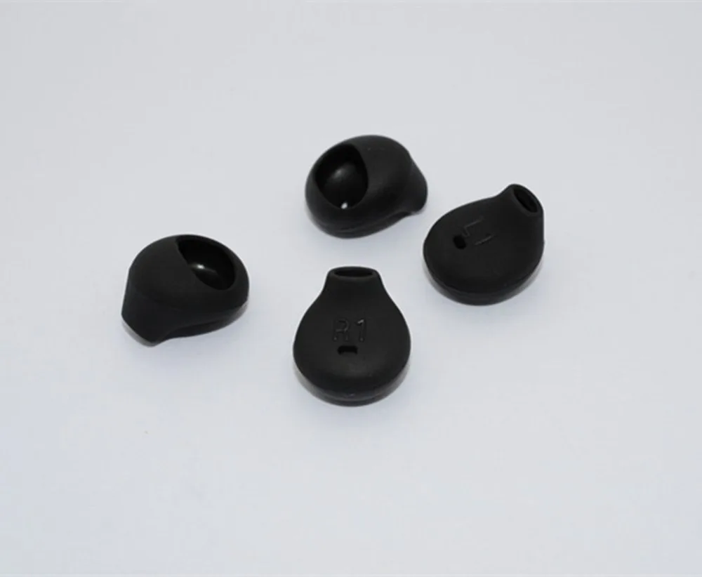 2 Pairs Silicone Replacement Ear Buds Tips Earbuds Eartips for Samsung