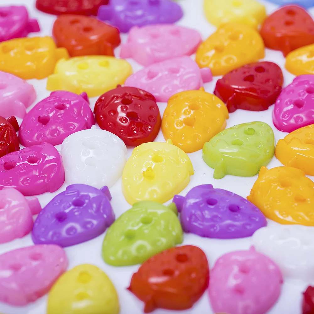 

Smiry 2 Holes 100pcs Small Strawberry Colorful Button 16x11 mm Plastic Buttons for Sewing Garment Supplies Accessory