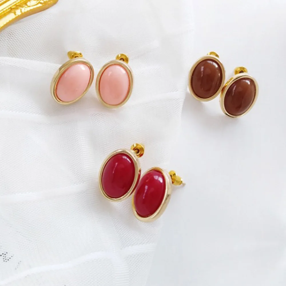 

Bing Tu White Red Earrings For Women Gold Color Geometric Oval Stud Earrings Vintage Resin Earings Classic Jewelry kolczyki