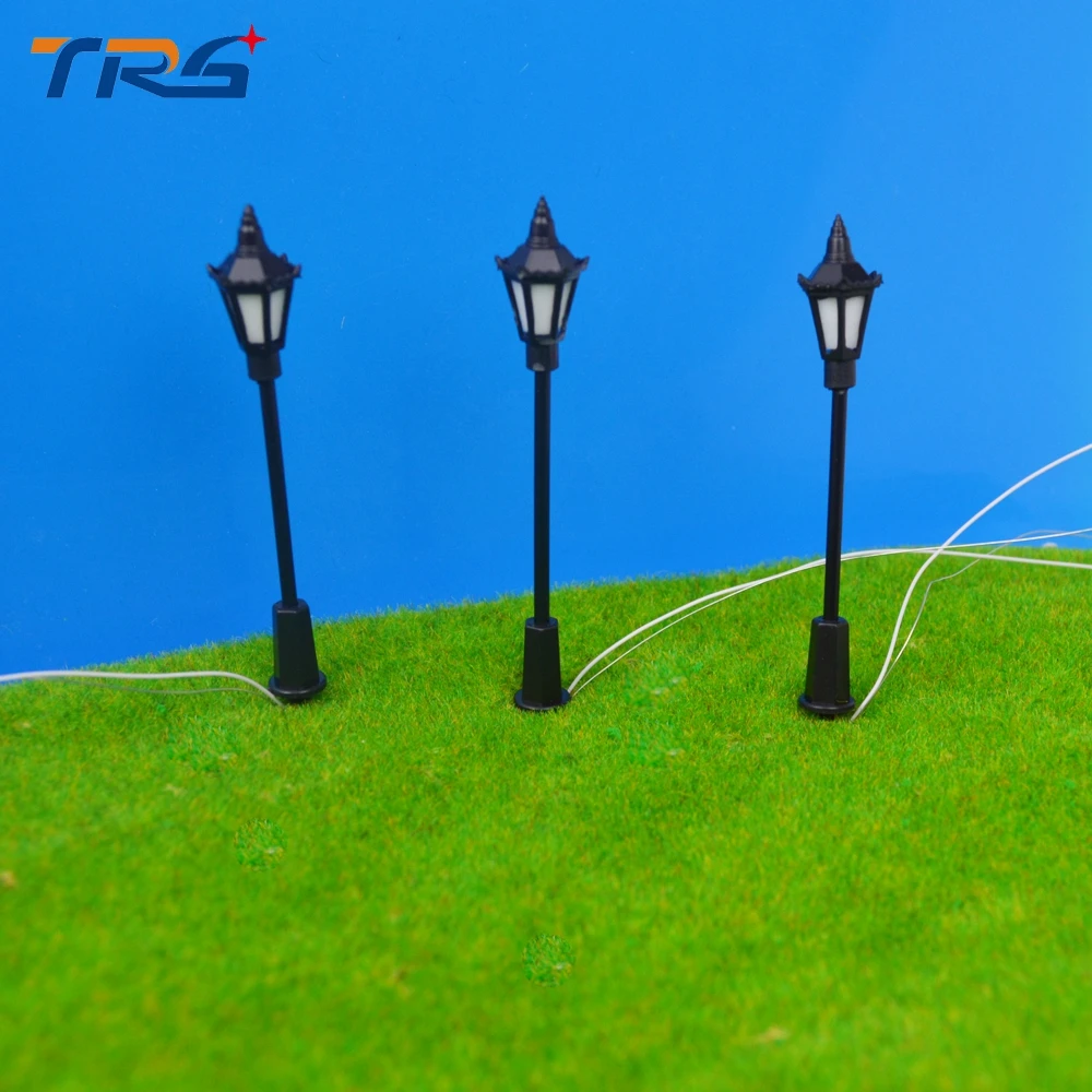 2017 Miniature Model Landscape Layout 3v LED Warm White Color 7cm Model Lamppost