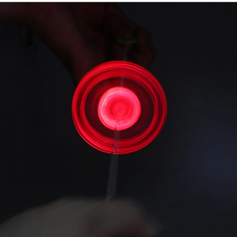 

2019 Rushed Hand Pull Luminous Flashing Rope Flywheel Toy Led Light Up Toys Novelty For Children's Birthday Funny Gift