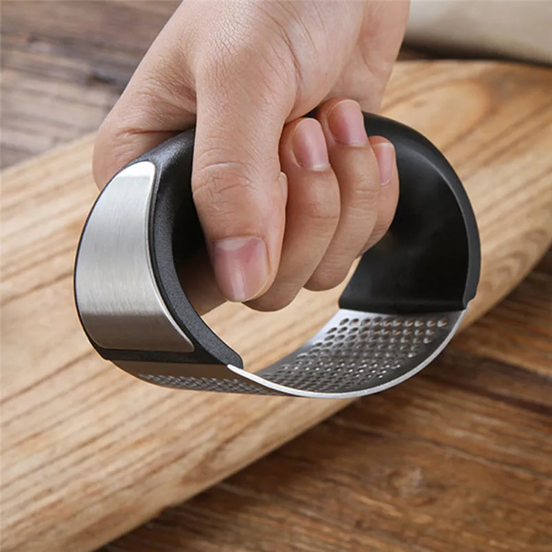 1pc New Stainless Steel Garlic Press Crusher Squeezer Mincer Chopper Kitchen Gadget Kitchen Tools new arrival #3n05#F (1)