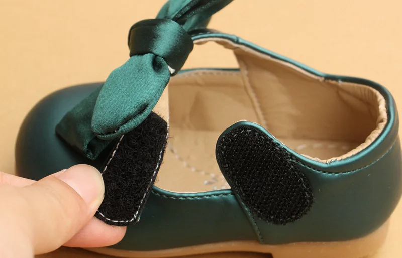 Carrinho de Bebê Recém-nascido da Menina da Criança Sapatos de Bebê Estilo Chinês Arco-nó Sapatos Berço Macio Sole Prewalker Anti-deslizamento 14 Cheap Primeiros caminhantes