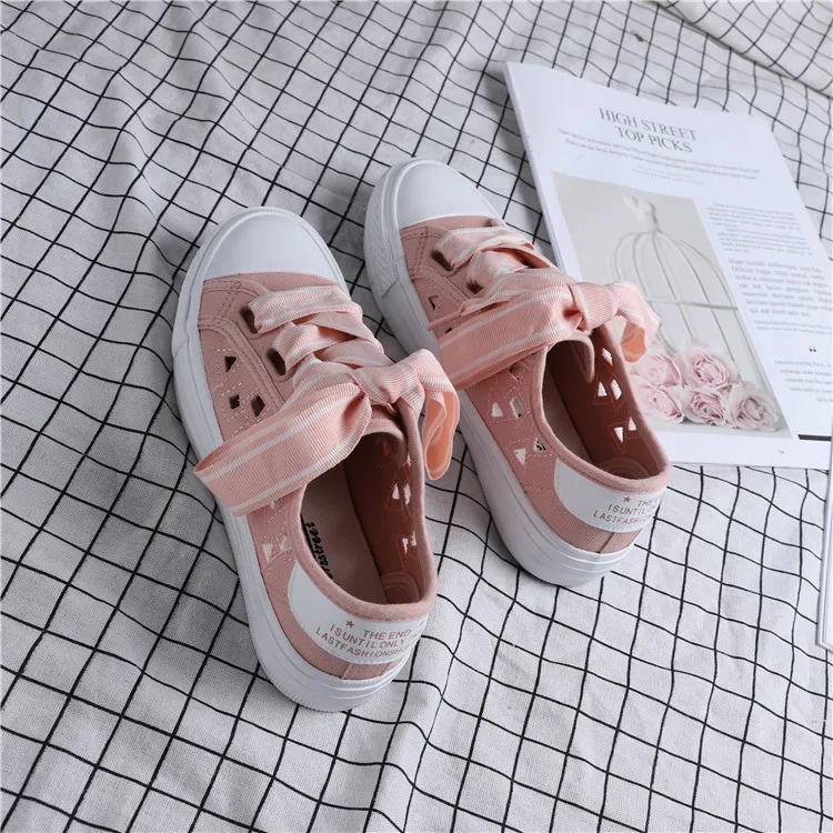 

2018 Summer New Women Shoes Hollowed Canvas Shoes With Riband lace Solid Color Sweet Style Breathable Female Sneakers Size 35-40