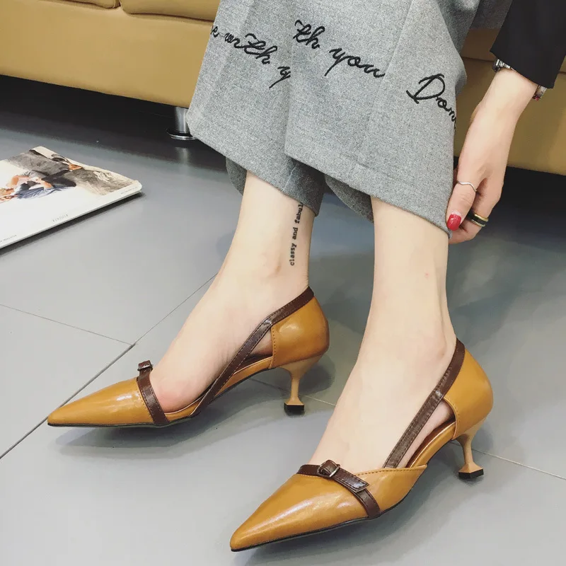 

2017 European Summer High-heeled Shoes Belt Buckle Hollow High Sandals Low Heeled Pointed Female Single Leather Pumps G918-2
