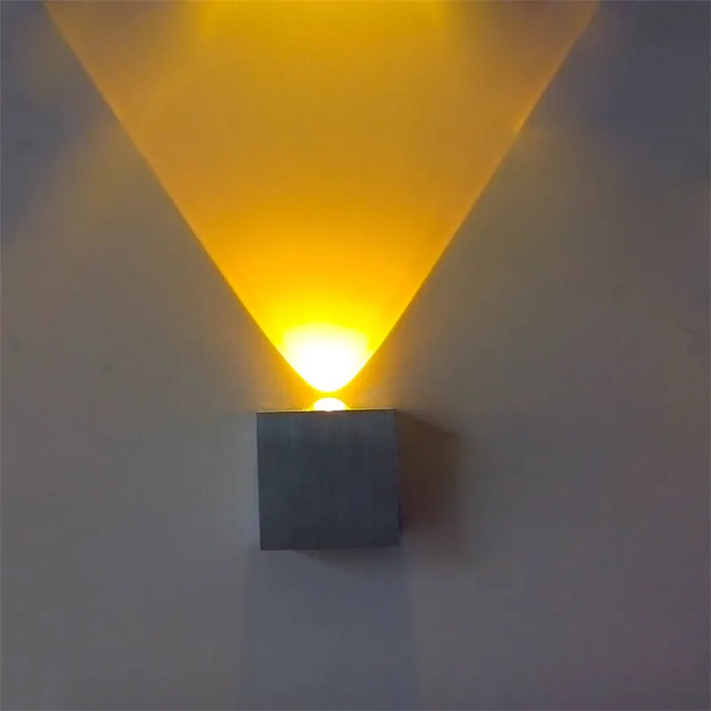 

Modern simple LED wall light 3W AC110V 220V square wall mounted RGB wall lamp Epistar chip high brightness led spot lamp
