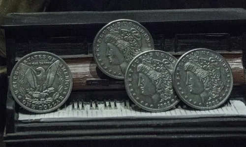 Rhapsody in Morgan волшебные трюки забавные крупным планом монеты появляющиеся