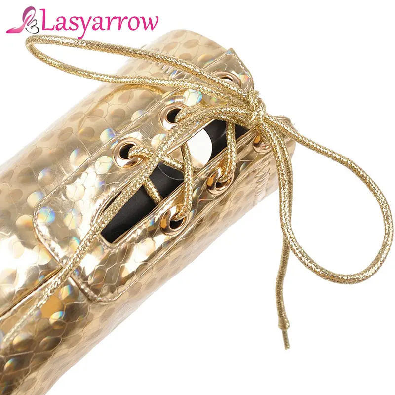 Пикантные женские сапоги Lasyarrow золотистые серебристые лакированные кожаные на