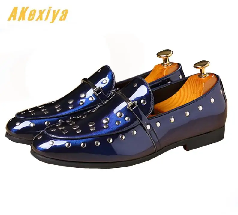 En Velours Business Robe 2019 blue Cuir Party Hommes black Mariage Pointu Bal Bureau Red Rivet Mâle De Pour Mode Messieurs Chaussures AzwnXqw0O