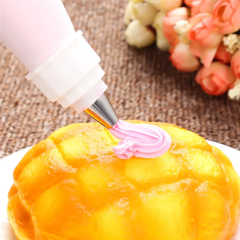 8pc Russian Tulip Flower Icing Piping Nozzles Cake Decoration Tips Baking Tools Tri-color coupler 8pc Russian Tulip Flower Icing Piping Nozzles Cake Decoration Tips Baking Tools Tri-color coupler