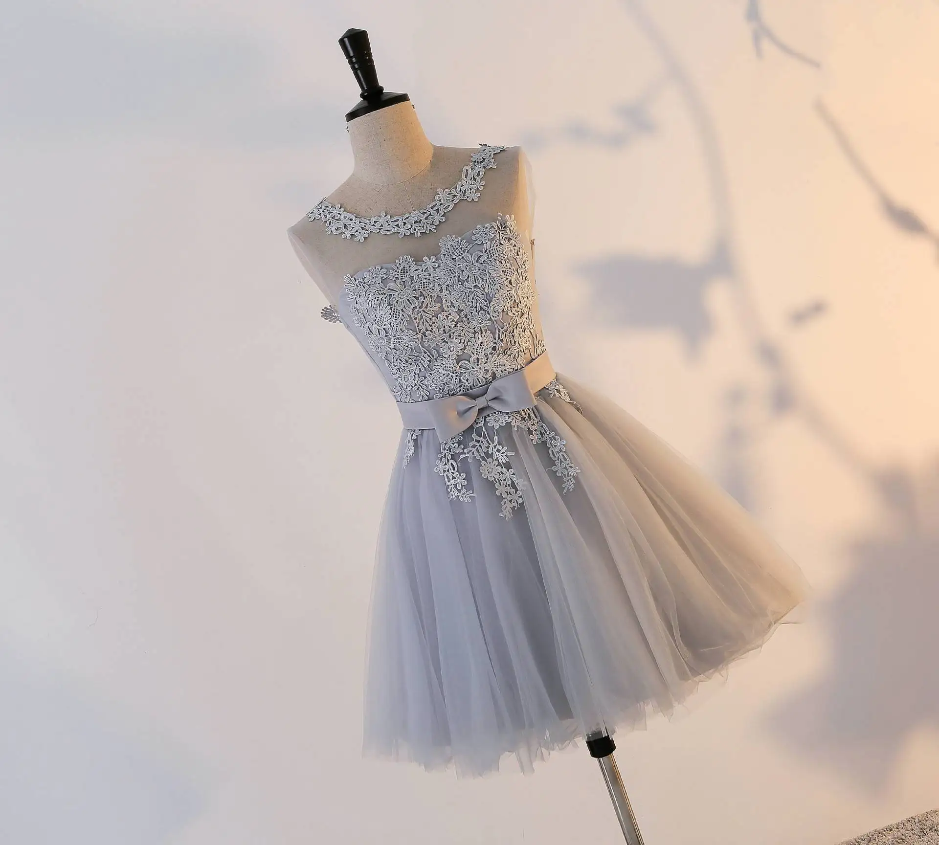 Sem Encosto Regresso A Casa Curto Vestidos Com Arco vestidos de festa