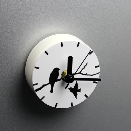 

Fridge Kitchen Clock Sweep Magnet Clocks Refrigerator Watch Reloj de Pared Wall Clocks White Color Bird Design