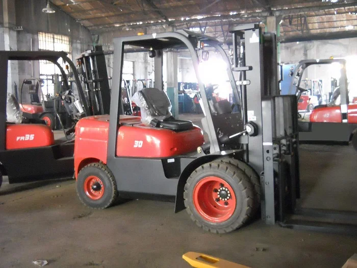 

Chinese CPCD30FR Diesel Powered Forklift Truck