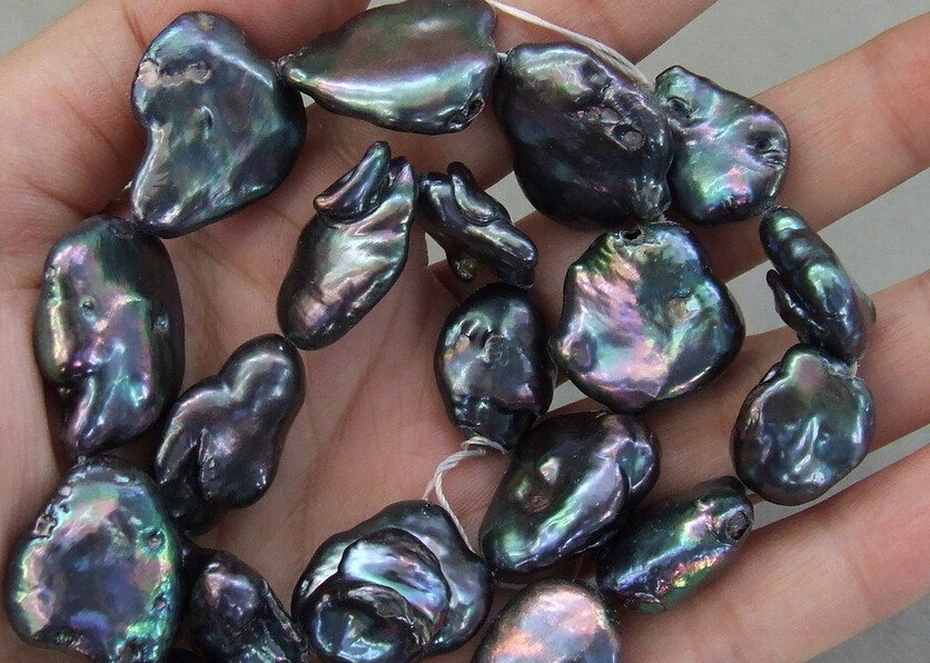 

huij 00613 Freeform Black Keshi Pearl Bead 16
