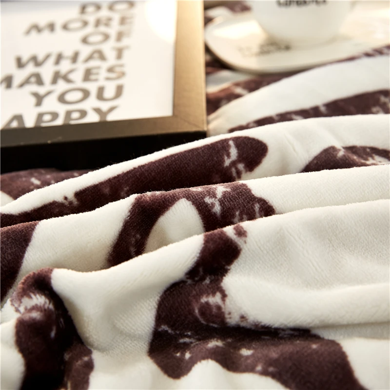 Zebra pattern blanket (5)