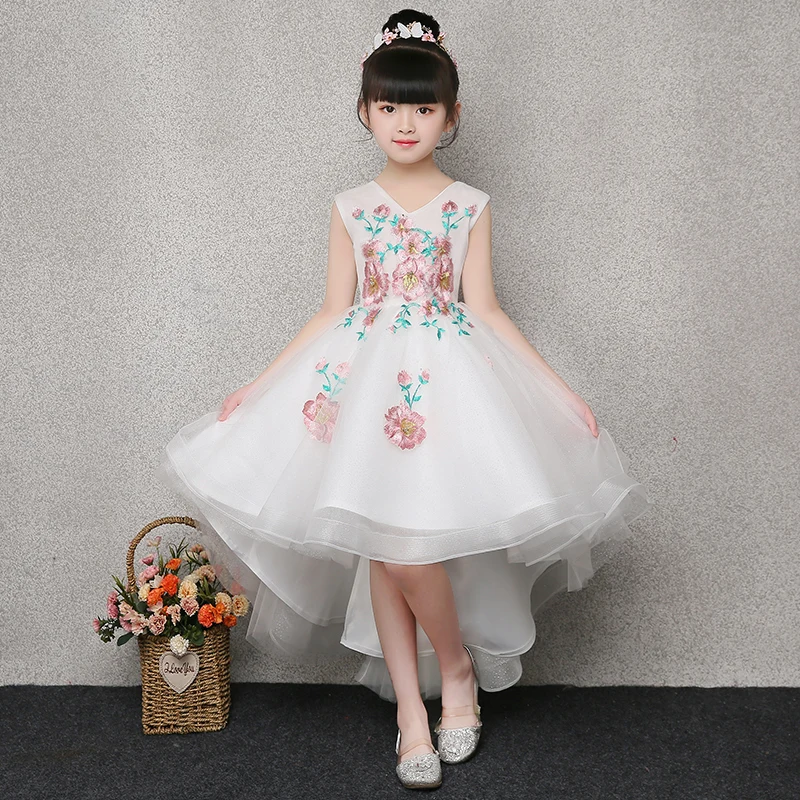 

White First Communion Dresses Lovely Girl's Princess Dress Embroidery Flower Girl Dress Ball Gown Kids Pageant Gown V-neck E265