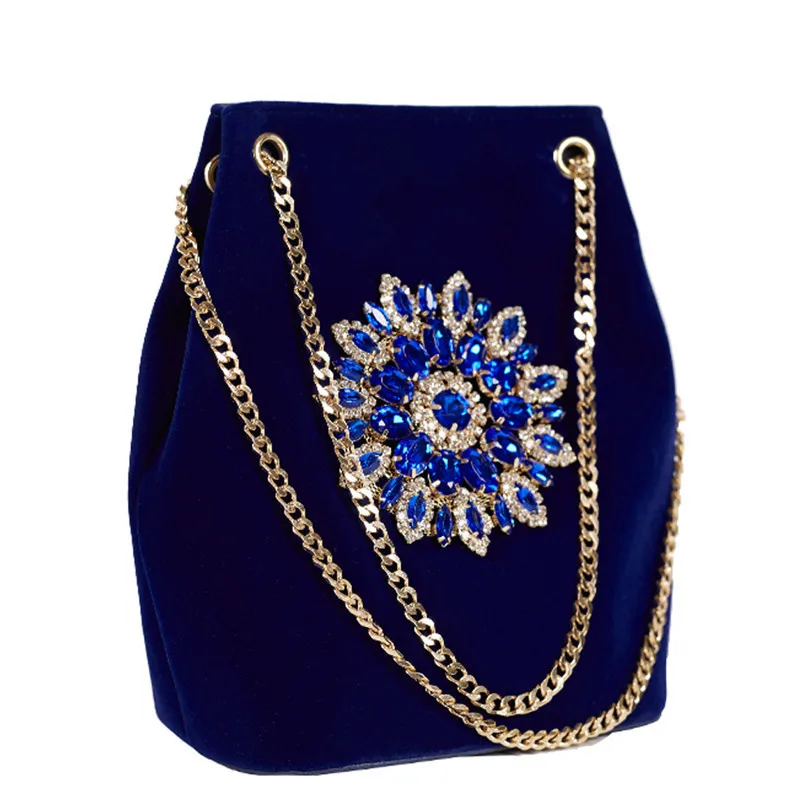 

fashion Velour Messenger Bags Women Embroidery Diamond Handbag Ladies Velvet Shoulder Bag Elegant Autumn Floral Chain Bags
