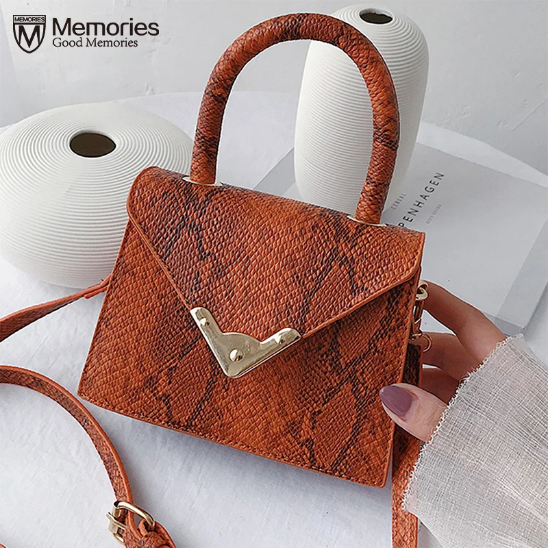 

leemrgu Snake Print Flap Bag Luxury Designer Handbags Clutch Crossbody Bags for Women 2019 Snake Skin Flap Shoulder Bags