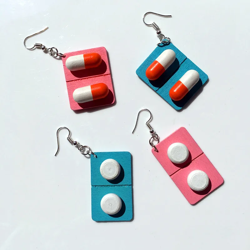 

Fashion Cute Creative Wooden Capsule Drop Earrings Funny Lovely Pills Medicine Drop Earrings Unique Jewelry Gift for Girl Brinco