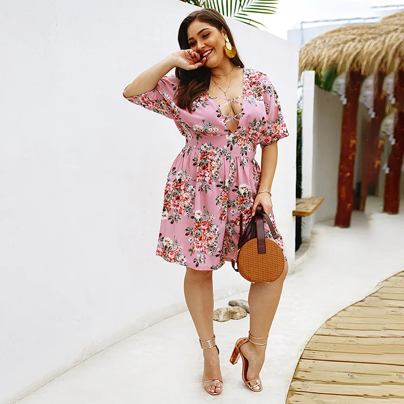 Women Playsuit Plus Size 4XL 2019 Summer Loose Casual V Neck Hollow Out Shorts Wide Leg Boho Floral Print Overssize Playsuit Women Playsuit Plus Size 4XL 2019 Summer Loose Casual V Neck Hollow Out Shorts Wide Leg Boho Floral Print Overssize Playsuit