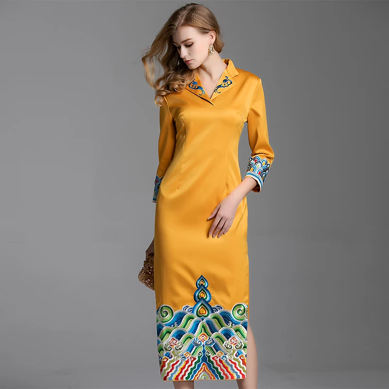 

2019 Vintage long sleeve party embroidery V-neck Qipao dresses for women
