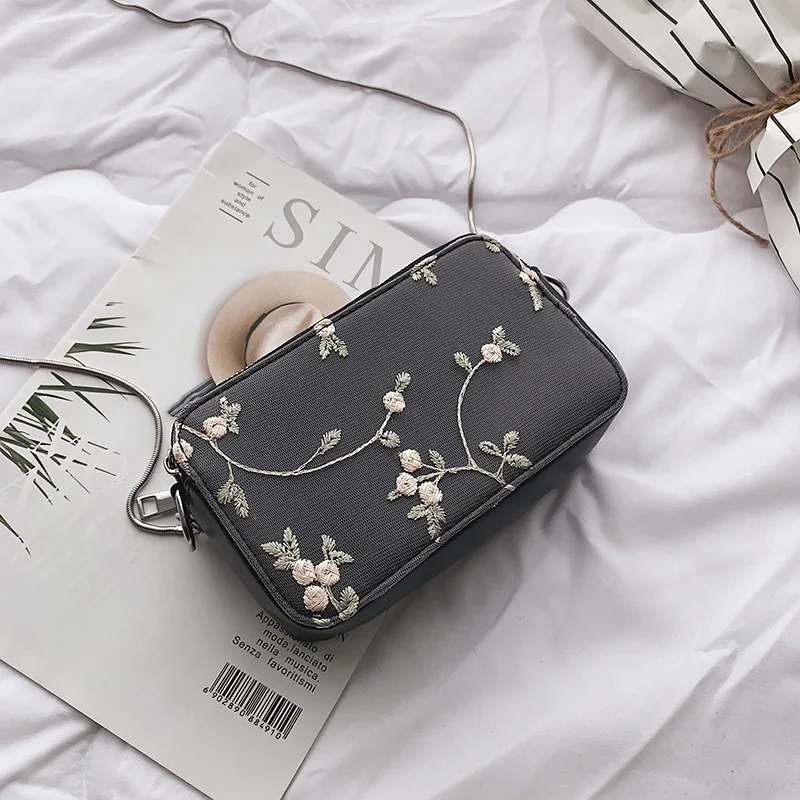 

Embroidery Flowers Crossbody Bags For Women 2019 High Quality PU Leather Luxury Handbags Designer Ladies Shoulder Messenger Bag