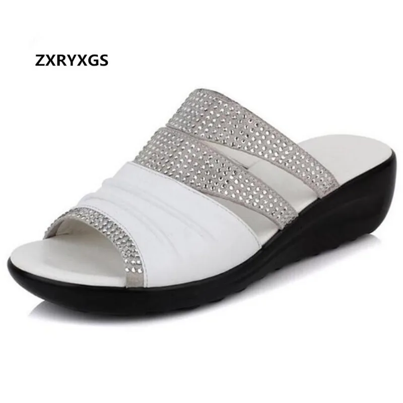Full genuine Leather shoes sandals women slippers 2016 large size new summer slippers fashion sandals Rhinestone women sandals Full genuine Leather shoes sandals women slippers 2016 large size new summer slippers fashion sandals Rhinestone women sandals
