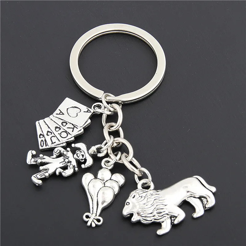 

1pc Car Key Ring Clown Charms With Lion Poker Game Silver Key Chains Accessory Joker Jester Keychain E1663