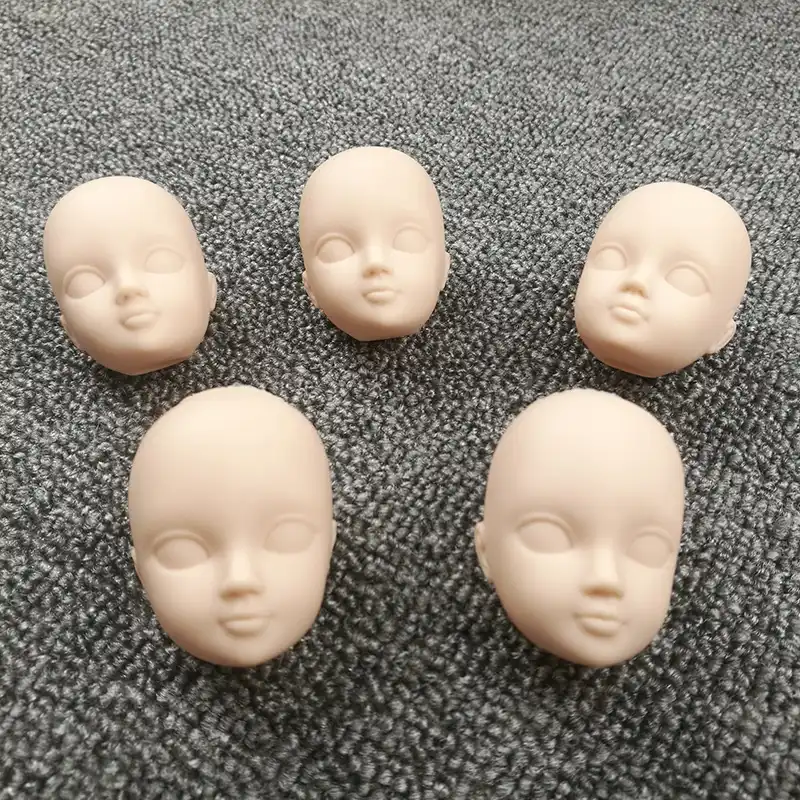 bag of doll heads