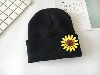 

2019 cotton Flower Thicken knitted hat winter warm hat Skullies cap beanie hat for girl and women 44