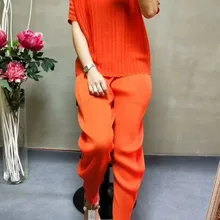 Miyake моды раза рукав "летучая мышь" с круглым вырезом чистый цвет с коротким рукавом Волнистые складки футболка