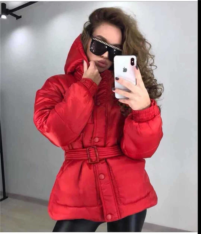 Куртка с поясом женская. Пуховик страдивариус бежевый. Куртка страдивариус бежевая. Укороченная куртка с поясом. Укороченная куртка с поясом.