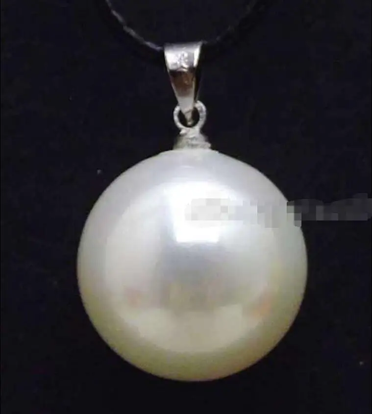 

FREE SHIPPING HOT sell new Style >>>>SALE Big 18mm Round white Sea Shell Pearl pendant cord 17 to 18" necklace