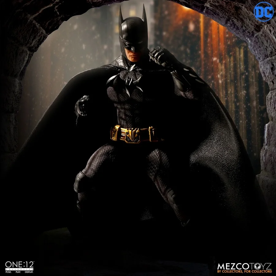 Mezco Toyz 76960 ONE: 12 Коллекционная Фигурка DC Бэтмена Sovereign Knight 1/12|set 6|set 3body 1/6 |