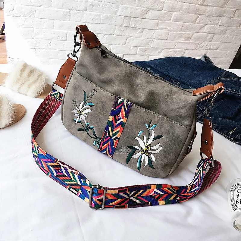 wide strap hobo bags