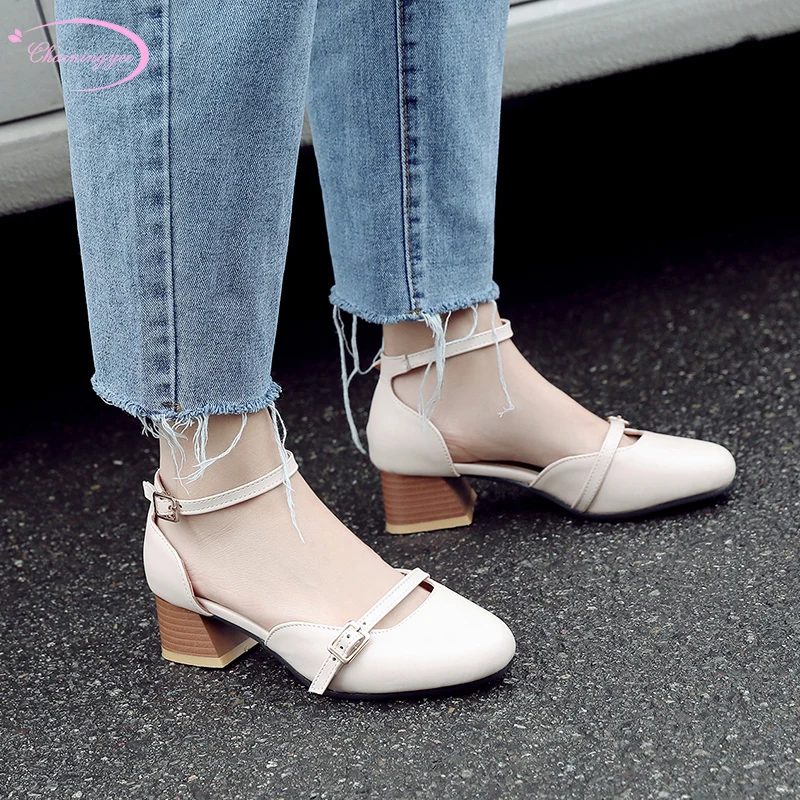 

Korean work style comfortable round toe summer sandals fashion buckle strap white pink beige medium with chunky women's shoes
