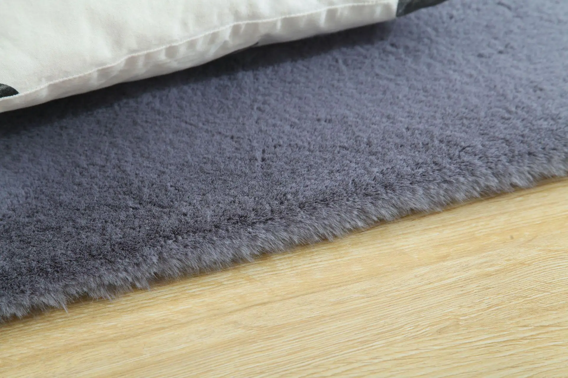 Hot Sale Super Soft Shaggy Plush Carpet Rug For Living Room Large Super Soft Faux Fur Bedroom Carpets Kids Room Home Floor Mats - Цвет: Gray