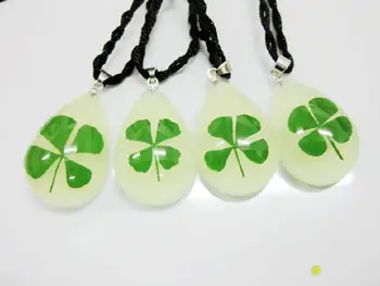 

FREE SHIPPING Fashion Drop Accessories Four Leaf Clover Scratchweed Glow Pendant 3 pcs Lot High Quality