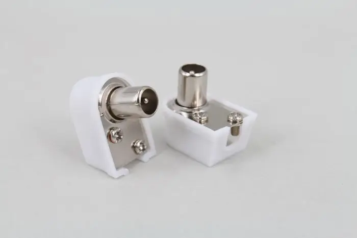 2264016396_680702530