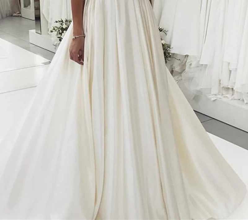 A-line-Sleeveless-Ivory-Satin-Wedding-Dress-with-Lace-Bodice-Corset-Bridal-Dress (2)