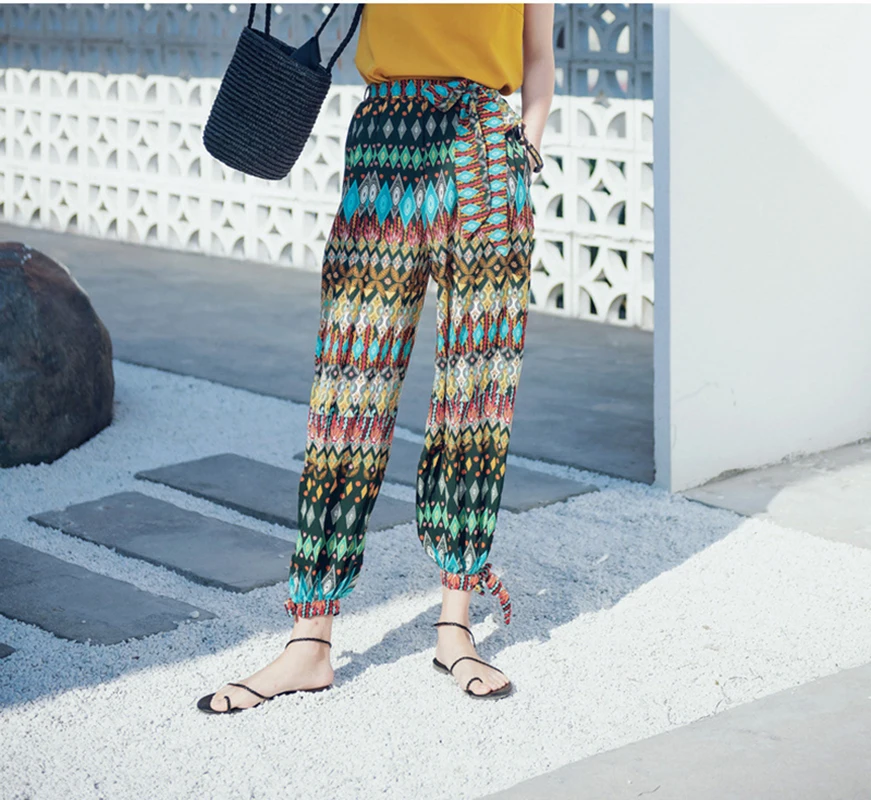 2019 Spring and summer new style Bohemian beach holiday trousers Harem pants Women Loose trousers 2019 Spring and summer new style Bohemian beach holiday trousers Harem pants Women Loose trousers