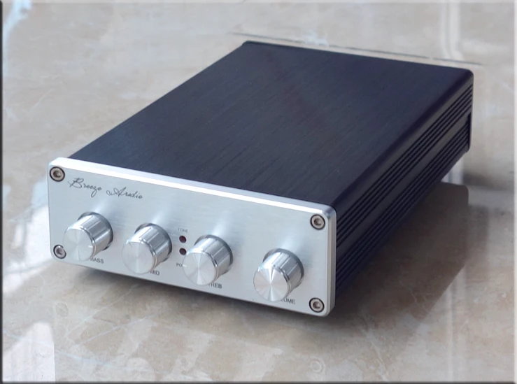 

Stereo Audio HIFI Preamplifier BASS+MID+TREBLE Adjustable Assembled in case