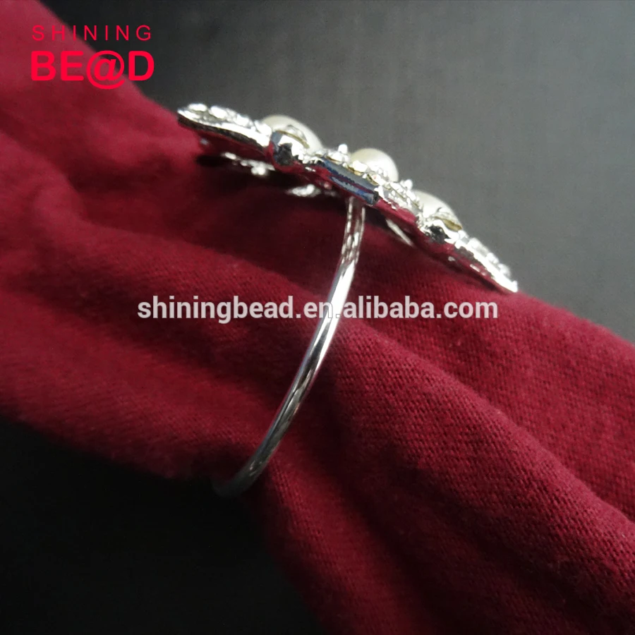 2016-Pearl-Diamond-Ring-Napkin-Holder-Wholesale (1)