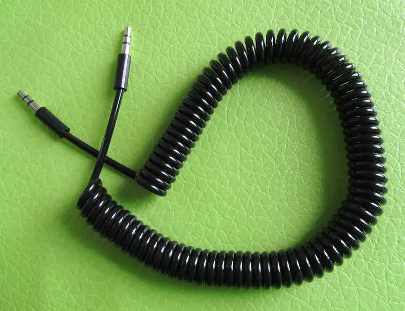 

2 pcs Article 3 pole Double male 3.5mm 1/8" Jack stereo cord curl Spring line audio retractable cable AUX input iPod MP3 3meter