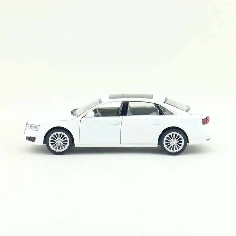 Audi A8 (2)