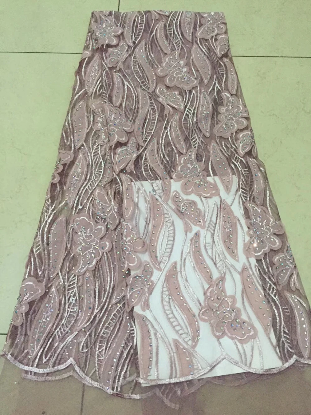 

Latest High Quality African Cord Lace 2018 African French Lace Fabric With Stones Nigerian Wedding Lace Fabric 5yards