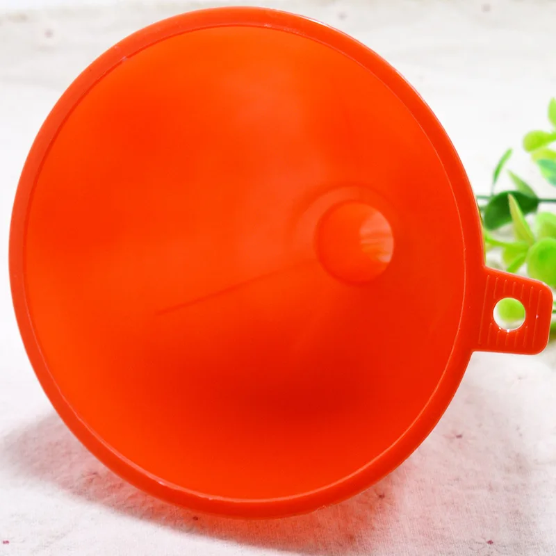 1 PCS KECTTIO High Quality Oil Funnel Medium Size Water Funnel Plastic Liquid Funnel 13.5*3 Household Supplies Free Shipping 1 PCS KECTTIO High Quality Oil Funnel Medium Size Water Funnel Plastic Liquid Funnel 13.5*3 Household Supplies Free Shipping