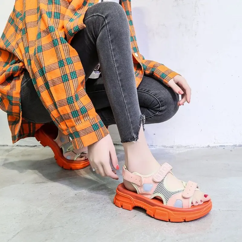 Sandals Women Platform 2019 New Fashion Ladies Casual Shoes Luminous Designer Strap Shoes 5 CM Summer Chunky Sandals Summer