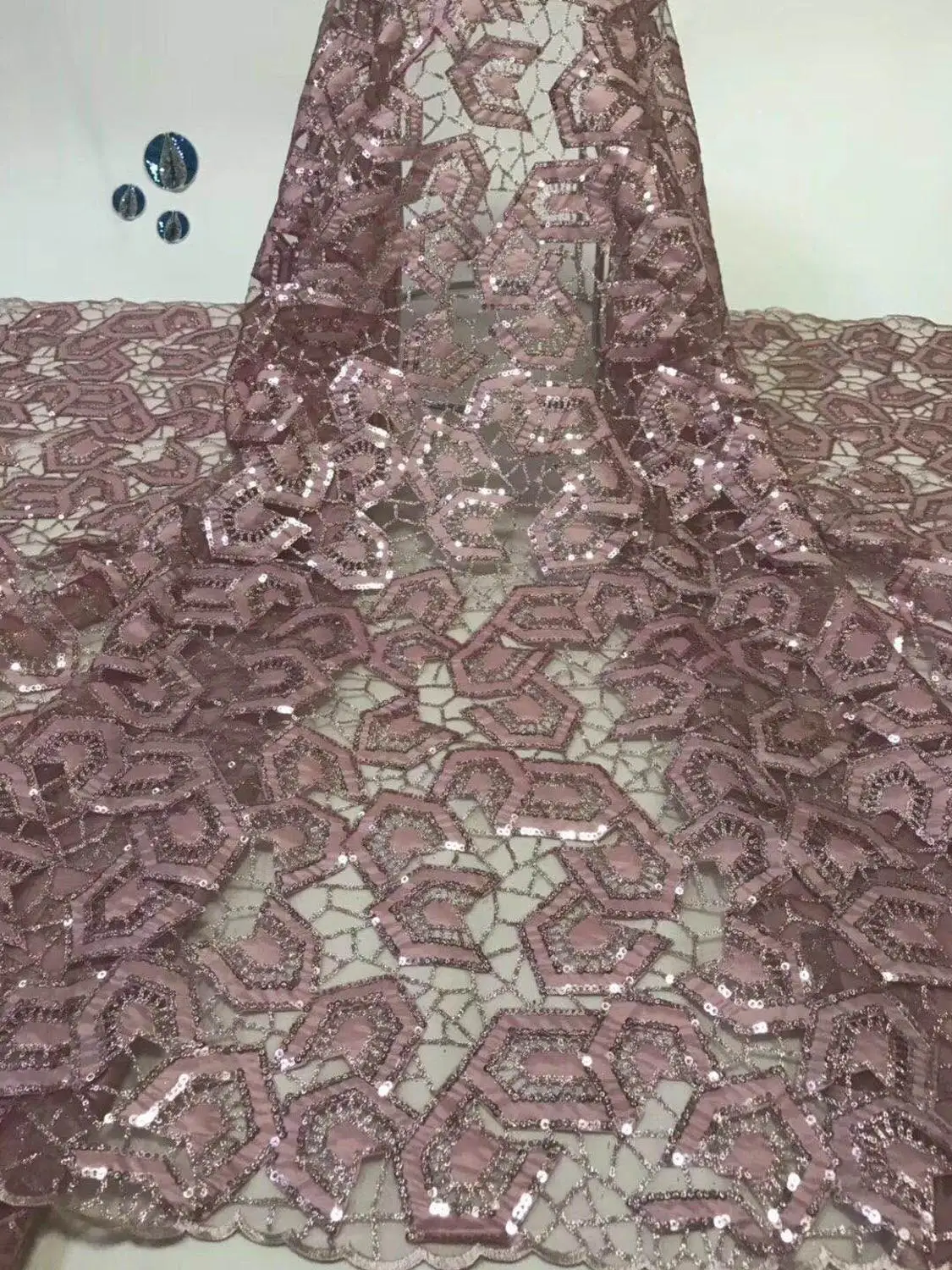 

2019 high quality French Nigerian sequins net lace,African tulle mesh sequence lace fabric for party dress 5yards/lot onion(7-19