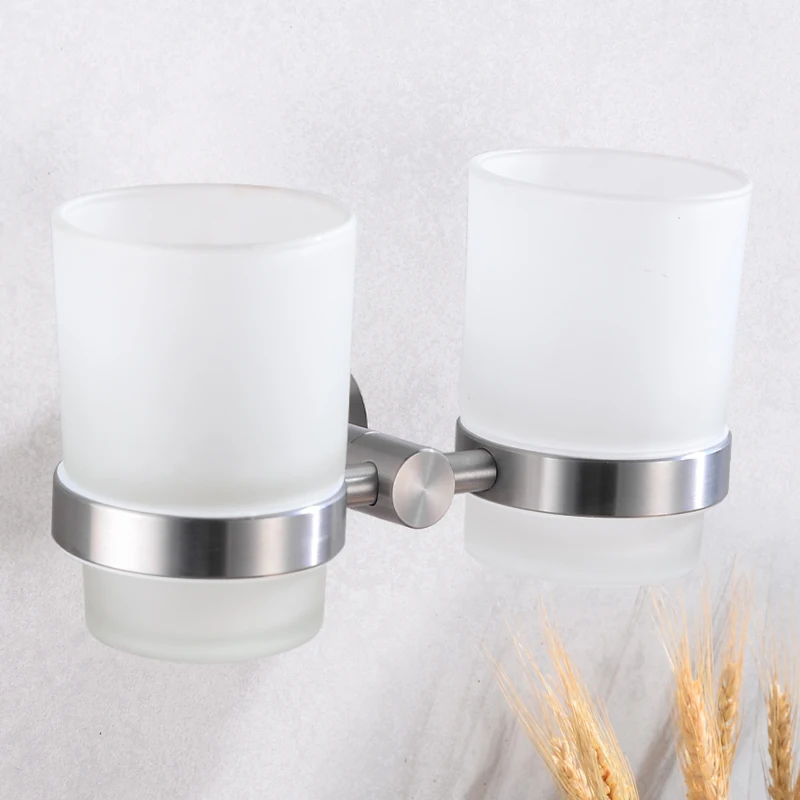 Billige Tasse Becher Halter Edelstahl Zahnbürste Zahn Tasse Halter Set Wand Montiert Doppel Glas Tasse Halter Bad Hardware
